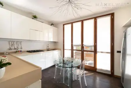 ELEGAN FLAT IN MILAN