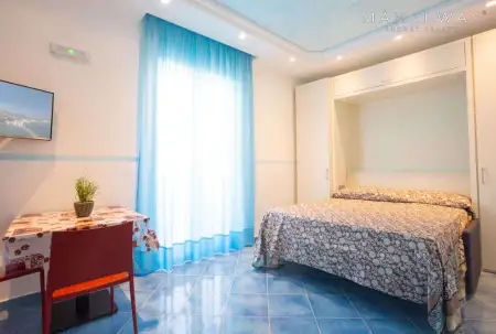 PROPERTY IN ISCHIA