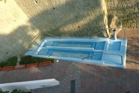 PROPERTY IN ISCHIA