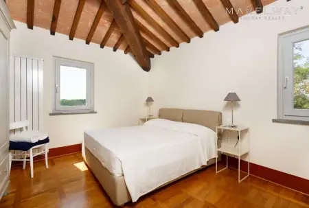 GLAM COUNTRY HOUSE IN CORTONA
