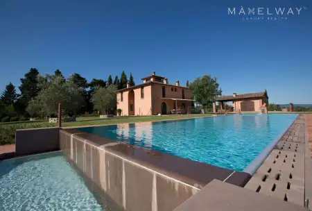  ELEGANT VILLA