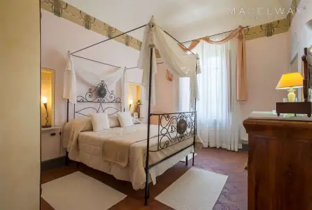 ART-NOVEAU VILLA