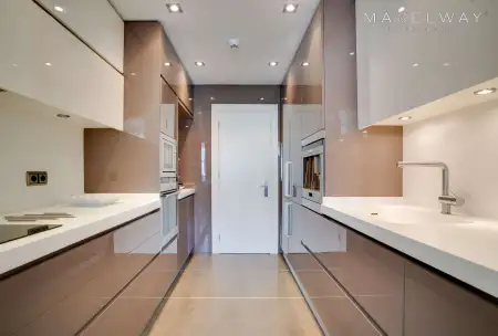 LUXE APARTMENT IN MARBELLA 