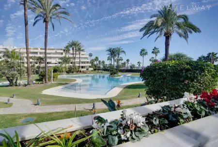 LUXE APARTMENT IN MARBELLA 