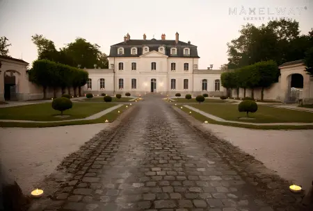 CHATEAU NEAR PARIS