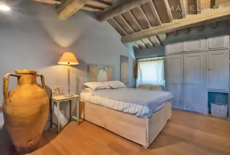 TUSCAN STONE VILLA