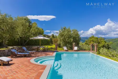 STUNNING TENUTA