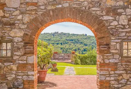 STUNNING TENUTA