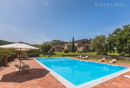 STUNNING TENUTA