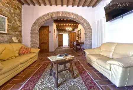 PRESTIGIOUS TUSCAN VILLA
